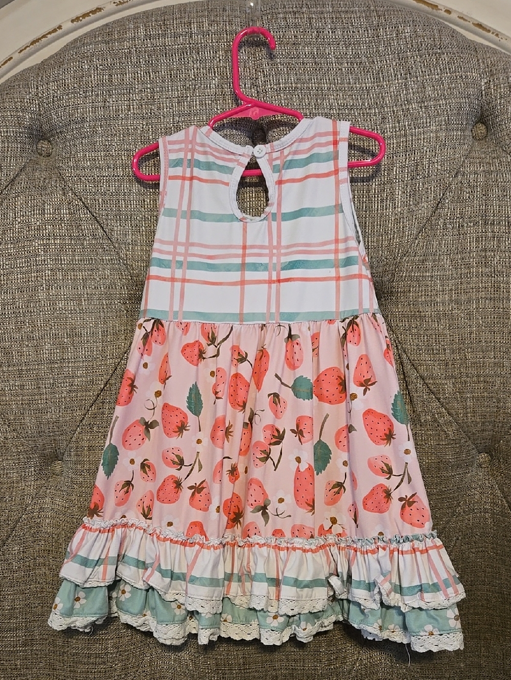 4t Girls Pink Strawberry Print Ruffle Dress - Picture 2 of 4